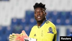 André Onana lors d'un match entre l'Atalanta et l'Ajax Amsterdam, Italie, le 27 octobre 2020. 
