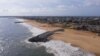Le Bénin et ses voisins du littoral ouest-africain, le Togo et le Ghana, tout comme les îles du Pacifique et les villes côtières d'Asie du Sud, sont menacés par la montée des eaux.