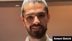 Gaona se estableció en un pequeño pueblo costero de Oregon, donde comenzó a aprender sobre cocina japonesa.