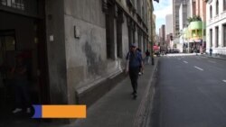 Tejer la mente, el pasatiempo de hombres en Medellín 
