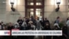 Estudiantes pro-Palestina ocupan edificio icónico en la Universidad de Columbia