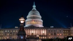 El Capitolio de EEUU en Washington, el 22 de mayo de 2023, mientras los negociadores del presidente Joe Biden y el presidente de la Cámara de Representantes, Kevin McCarthy, continúan reuniéndose sobre el punto muerto sobre el techo de la deuda del gobierno.