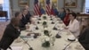 El secretario de Estado de EEUU, Antony Blinken,segundo por la izquierda, preside una reunión frente la canciller de Ecuador, Gabriela Sommerfeld, como parte de una visita del nuevo gobierno del país latinoamericano a Washington, el 12 de diciembre de 2023.