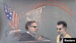 Jack Douglas Teixeira, miembro de la Guardia Nacional de la Fuerza Aérea de EEUU acusado de filtrar en línea registros de inteligencia militar altamente confidenciales, hace su aparición inicial ante un juez federal en Boston, EEUU, el 14 de abril de 2023.