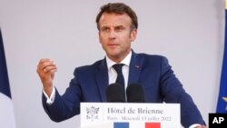2022年7月13日，法国总统马克龙在巴黎发表讲话。