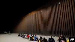 ARCHIVO - La Reunión Plenaria del Comité Ejecutivo Bilateral (ESC) para la Administración de la Frontera en el Siglo XXI se celebra desde el 2010.