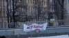 "¡No a la guerra!": así protestan algunos rusos contra la invasión a Ucrania