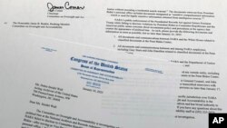 ARCHIVO - La carta del presidente de la Comisión de Supervisión de la Cámara de Representantes, el representante James Comer, republicano por Kentucky, a Debra Steidel Wall, archivista de Estados Unidos, es fotografiada el martes 10 de enero de 2023.