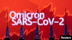 El incremento de casos de COVID-19 en Sudáfrica en los últimos días y el descubrimiento de una nueva variante, ómicron, ha puesto en alerta a la región.
