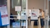 Las elecciones en Florida se desarrollan según lo previsto, de acuerdo al cronograma establecido antes de la declaración de la emergencia por Pandemia en Estados Unidos, eso si, se toman medidas sanitarias para prevenir el COVID-19.