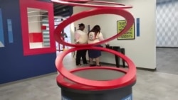 Museum of Illusions -efectos visuales- interactivos