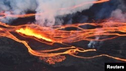 El volcán activo más grade del mundo, Mauna Loa, ubicado en Hawái, entró en erupción por primera vez en 38 años. [ARCHIVO]
