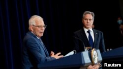 El secretario de Estado de EE. UU., Antony Blinken, durante una reunión con el jefe de política exterior de la Unión Europea, Josep Borrell, en Washington, el 7 de febrero de 2022. 