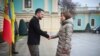 Zelenskyy afirma que EEUU no ha suspendido la ayuda militar a Ucrania