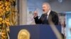 Periodista ruso vende su medalla del Nobel de la Paz para Ucrania
