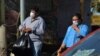En Nicaragua son los ciudadanos los que han tomado sus propias medidas para prevenir el contagio con el nuevo coronavirus, mientras el gobierno intenta asegurar que tiene todo bajo control. [Foto: Houston Castillo Vado, VOA].