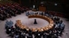 Los embajadores de la ONU durante una reunión del Consejo de Seguridad de las Naciones Unidas en la ciudad de Nueva York, EE. UU., el 27 de febrero de 2022. 