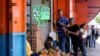 ¿Cómo cerrará la “débil” economía de Venezuela este 2024? 