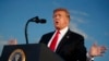 Trump apela sentencia que permite a los bancos entregar sus registros financieros al Congreso
