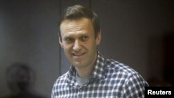 El crítico del Kremlin Alexei Navalny durante una audiencia judicial en Moscú el 20 de febrero de 2021.