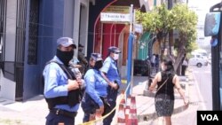 Las medidas para minimizar el avance del coronavirus en El Salvador paralizó casi en su totalidad la actividad productiva y con ello redujo al mínimo el comercio y la posibilidad de ingresos para el Estado. 