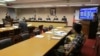 台湾立法院内政委员会5月5号会议现场(美国之音张永泰拍摄)