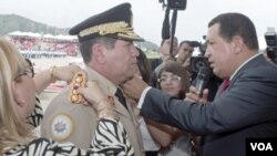 Varios correos electrónicos de las Farc mencionan al general Rangel