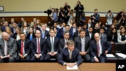 El director interino de Inteligencia Nacional, Joseph Maguire, testificó ante Comisión de Inteligencia de la Cámara de Representantes, en Washington, el 26 de septiembre, de 2019. 
