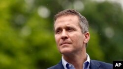 El gobernador de Missouri, Eric Greitens, durante un evento cerca del Capitolio de Jefferson City, el 17 de mayo de 2018.
