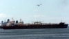 El petrolero iraní Forest está anclado en el muelle de la refinería El Palito cerca de Puerto Cabello, Venezuela, el martes 29 de septiembre de 2020.