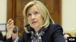 La secretaria de Estado, Hillary Clinton, participa del 4º Encuentro Ministerial: Caminos a la Prosperidad en las Américas.