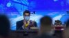 El presidente venezolano Nicolás Maduro aplaude durante una ceremonia del inicio de año judicial en la sede del Tribunal Supremo de Justicia (TSJ) en Caracas, el 22 de enero de 2021.