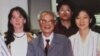 中国老报人胡绩伟1993年访问美国之音中文部 