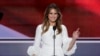 ARCHIVO - Melania Trump, esposa del candidato presidencial republicano Donald Trump, da un discurso durante el primer día de la Convención Nacional Republicana en Cleveland, el 18 de julio de 2016.