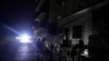 Cubanos se vuelcan al carbón para cocinar por la exacerbación de la crisis energética