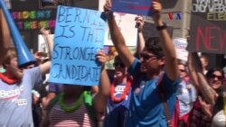 Seguidores de Sanders se hacen escuchar en Filadelfia