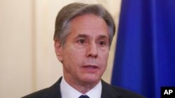 El secretario de Estado de EE. UU., Antony Blinken, dijo que "la credibilidad de la OEA como institución que defiende la democracia depende de estar a la altura de esa Carta Democrática".