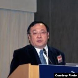 著名政治评论人士陈一新教授(资料照片)