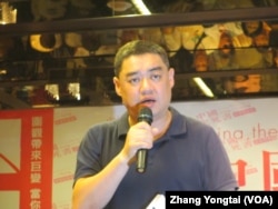 六四学运领袖吾尔开希(美国之音张永泰拍摄)