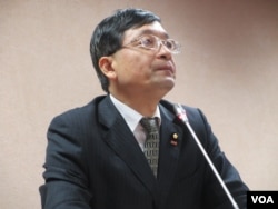台湾在野党亲民党立委李桐豪 (美国之音张永泰拍摄)