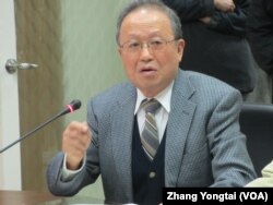 投资中国受害者协会理事长高为邦(美国之音张永泰拍摄)