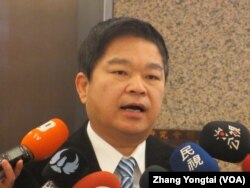 台湾在野党民进党立委蔡煌琅 (美国之音张永泰拍摄 )