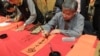 台湾书学会理事长龚朝阳 （美国之音申华拍摄） 