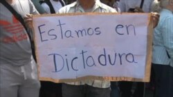 Opositores y chavistas en las calles de Caracas
