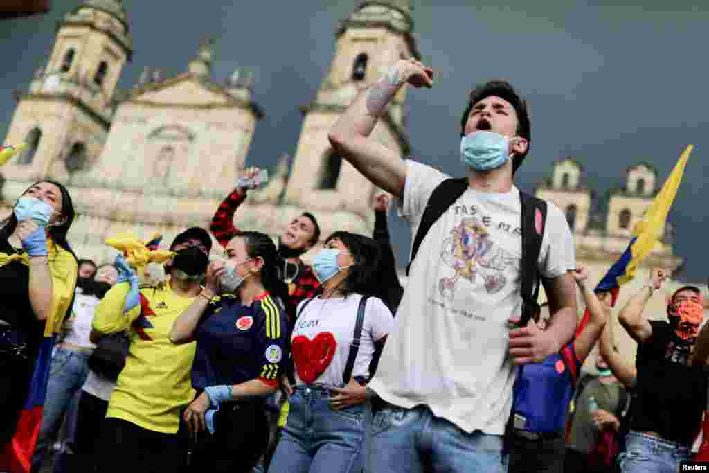 Las protestas estallaron en las principales ciudades de Colombia luego de conocerse una propuesta del asediado gobierno del presidente Iv&#225;n Duque para realizar una reforma tributaria que incluir&#237;a un aumento impositivo.