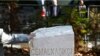 Una placa que recuerda al periodista saudí Jamal Kashoggi fue develada el 2 de octubre de 2019 en Estambul, cerca del consulado de Arabia Saudí donde se sospecha que fue asesinado.