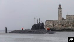 El submarino ruso de propulsión nuclear Kazán llega al puerto de La Habana, Cuba, el miércoles 12 de junio de 2024