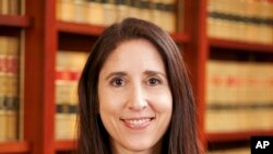 En esta fotografía proporcionada por el Tribunal de Apelaciones del 4to Distrito se muestra a la jueza Patricia Guerrero, el 8 de enero de 2018.
