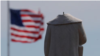 Una escultura de Cristóbal Colón en Boston, Massachusetts, fue decapitada durante las masivas protestas de 2020. 