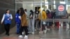 Colombianos deportados de Estados Unidos llegan al Aeropuerto Internacional El Dorado en Bogotá, Colombia, el 28 de enero de 2025. REUTERS/Luisa Gonzalez